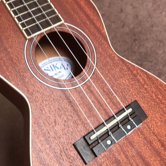 Ukulele - Picture 2 of 5